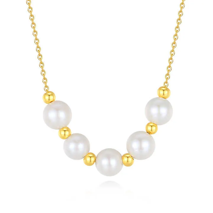 قلادة من اللؤلؤ المائي العذبFreshwater pearl necklace