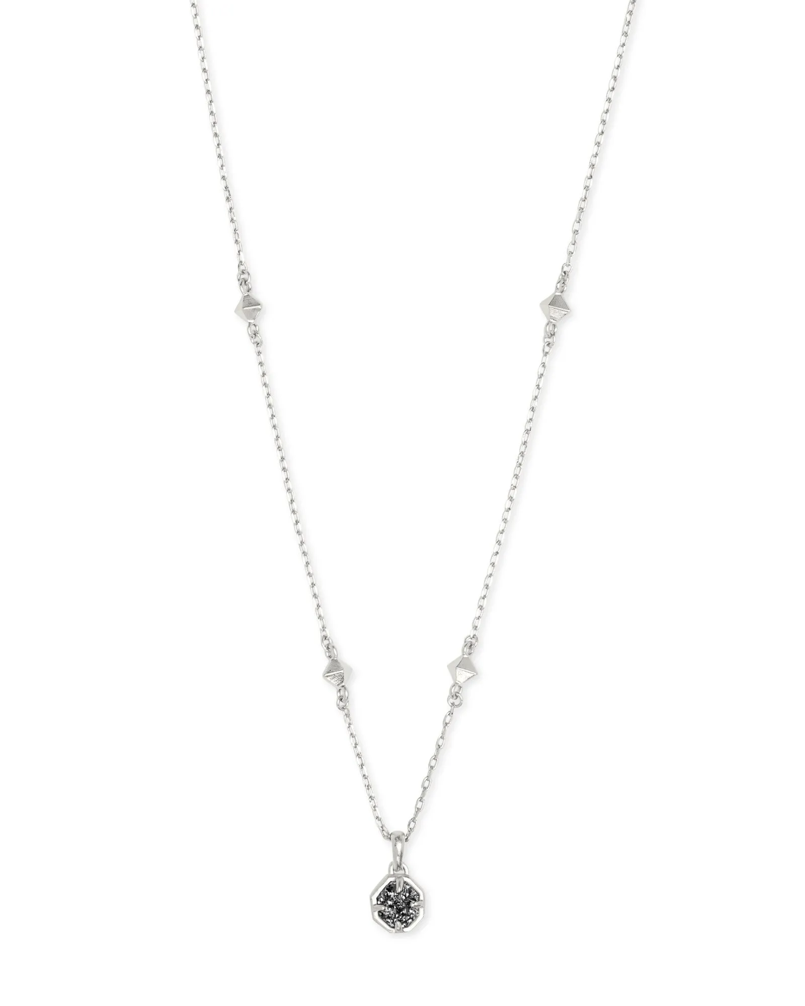 Nola Short Pendant Necklace