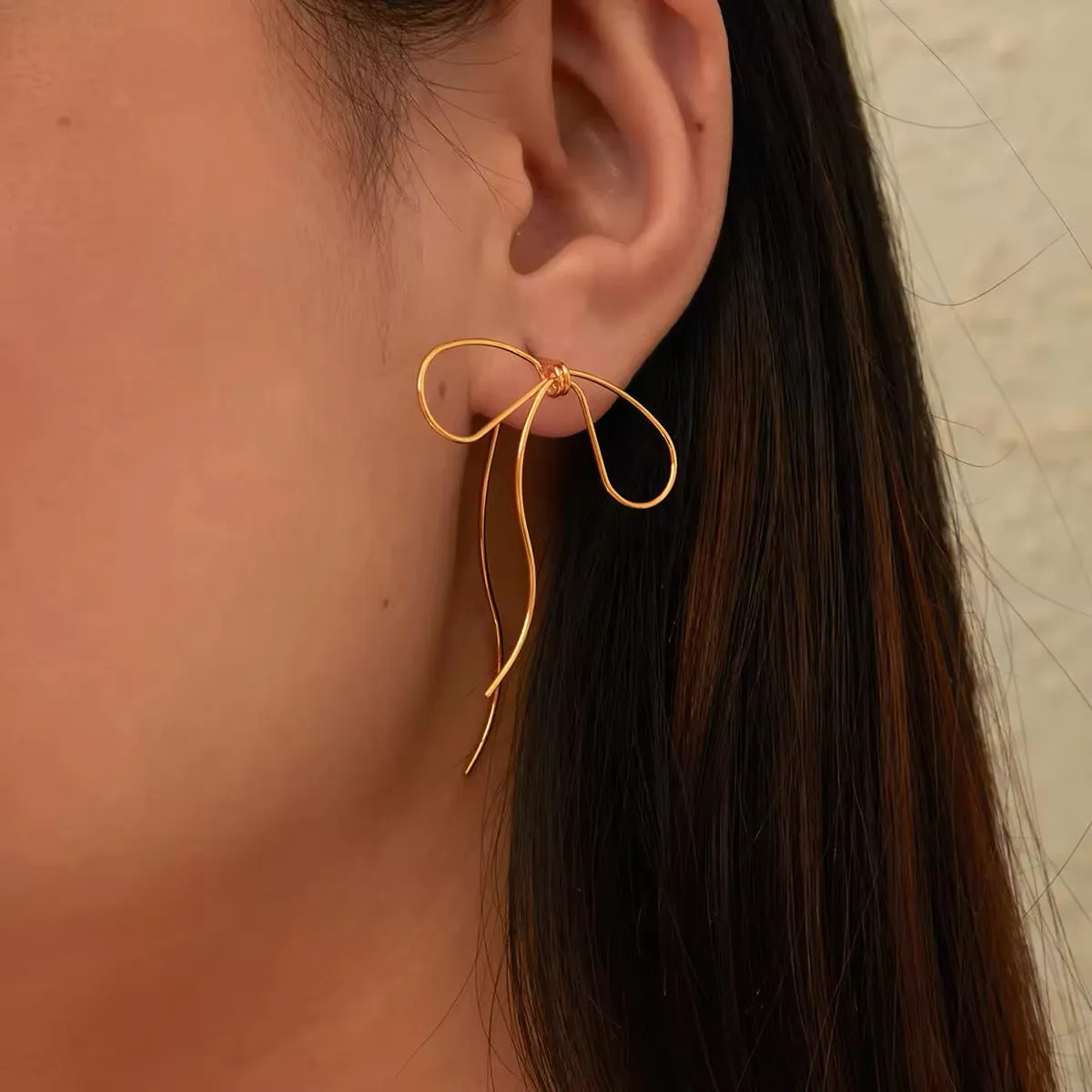 Pretty Line Bowknot Stud Earrings